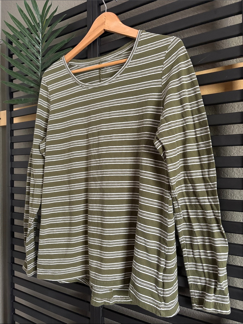 Duluth Olive and White Striped Long-Sleeve Crewneck Tee